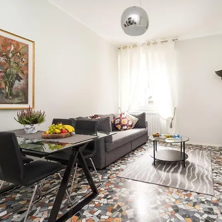 Luxurious 2-bedroom *