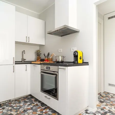 Luxurious 2-bedroom Apartment *