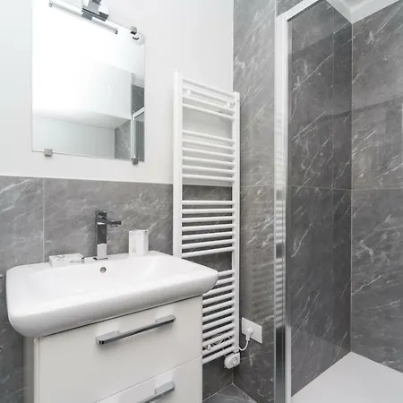Apartment Luxurious 2-bedroom